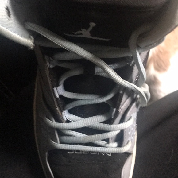 Jordan shoes - Picture 2 of 3